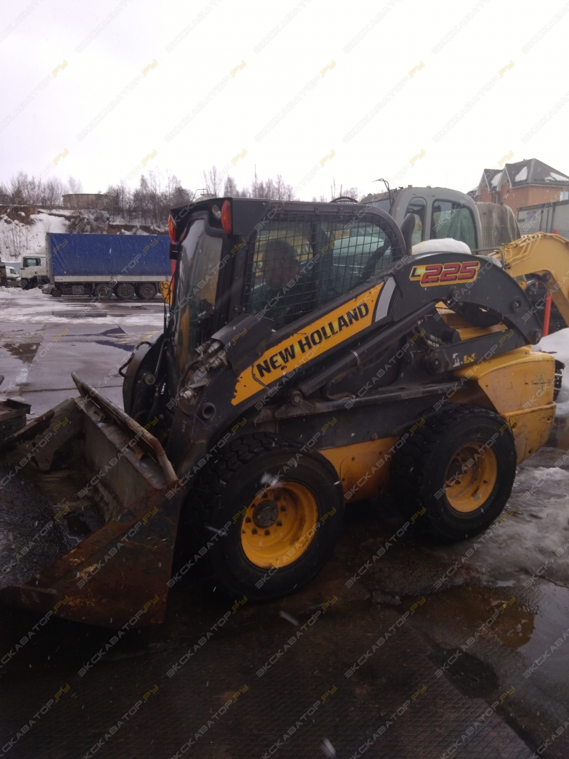 New Holland L225 [0]