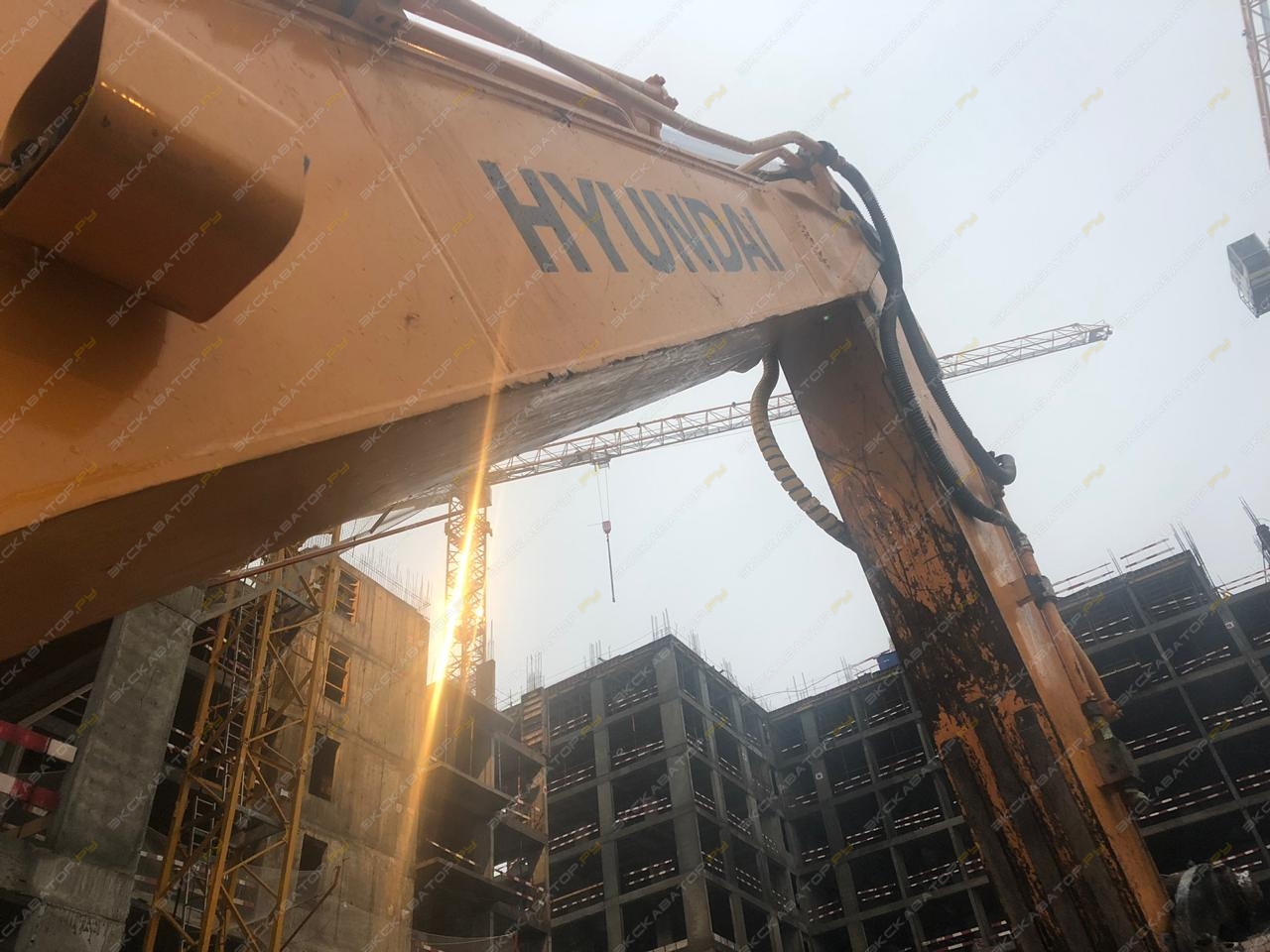 Hyundai R140W-9S [7]