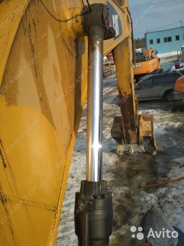 Caterpillar 330D [2]