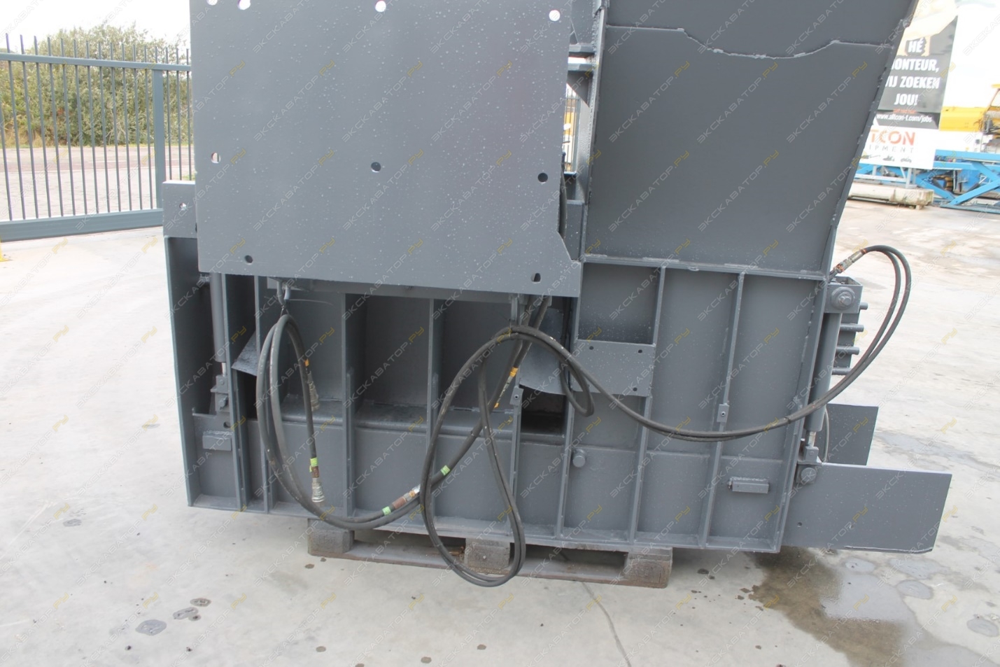 Wirtgen SP 500 [23]