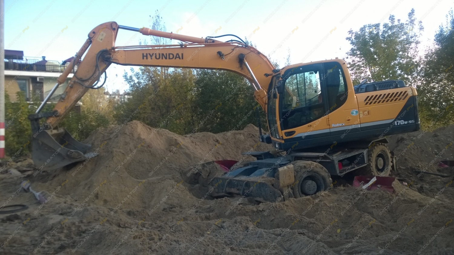 Hyundai R170W-9S [2]