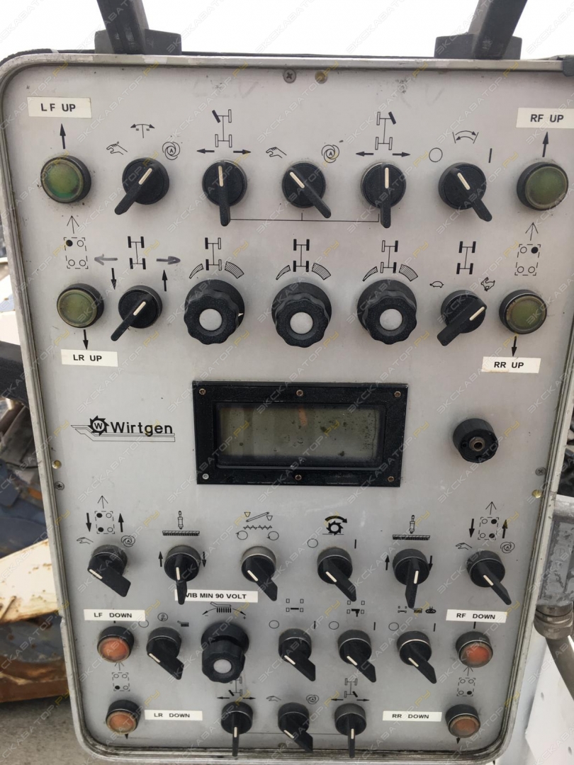 Wirtgen SP 500 [70]