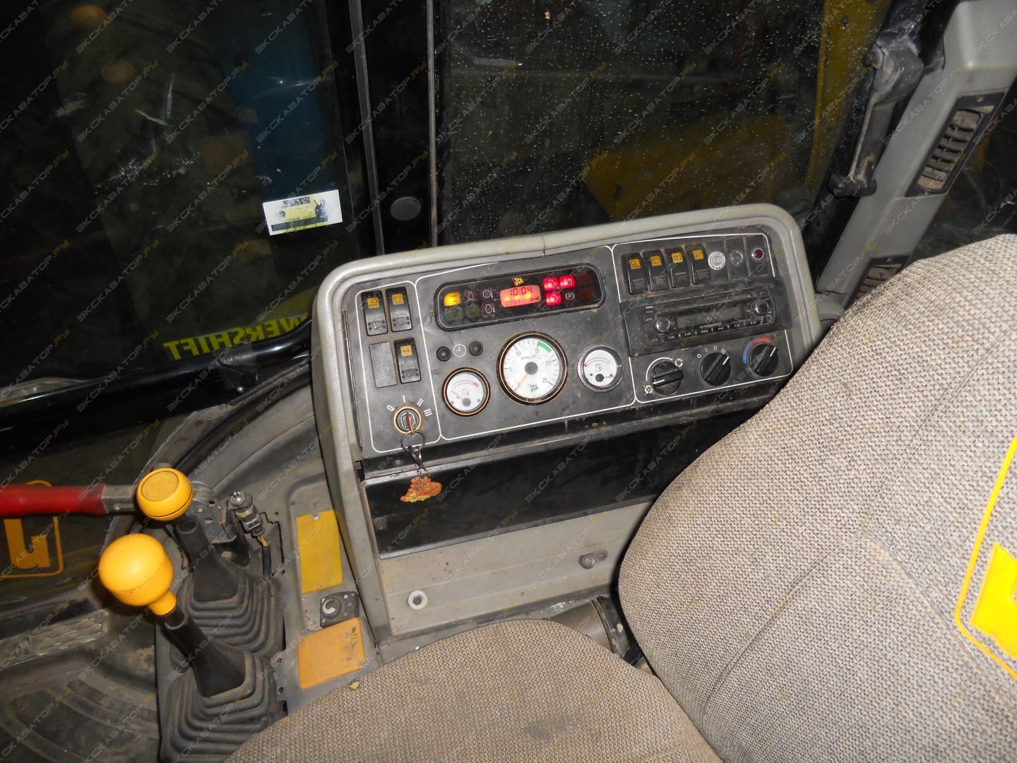 JCB 4CX [5]