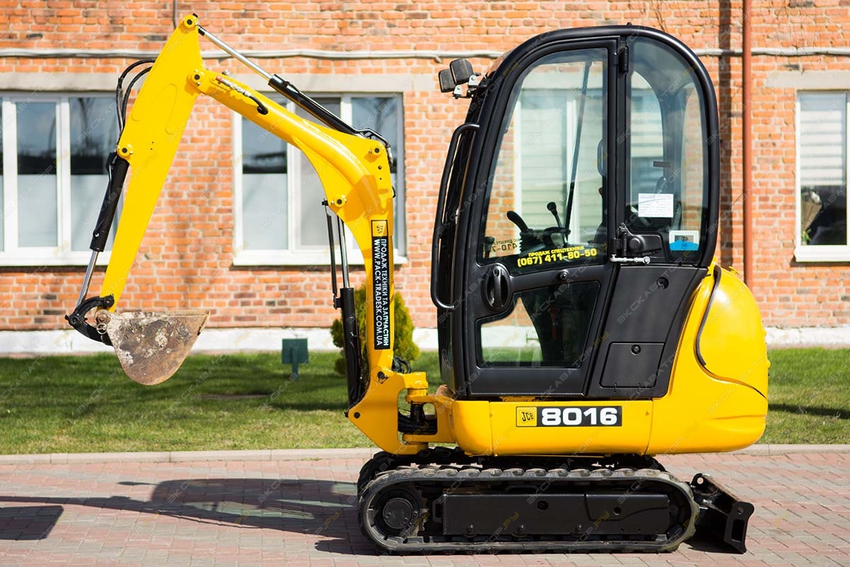 JCB 8016 [0]