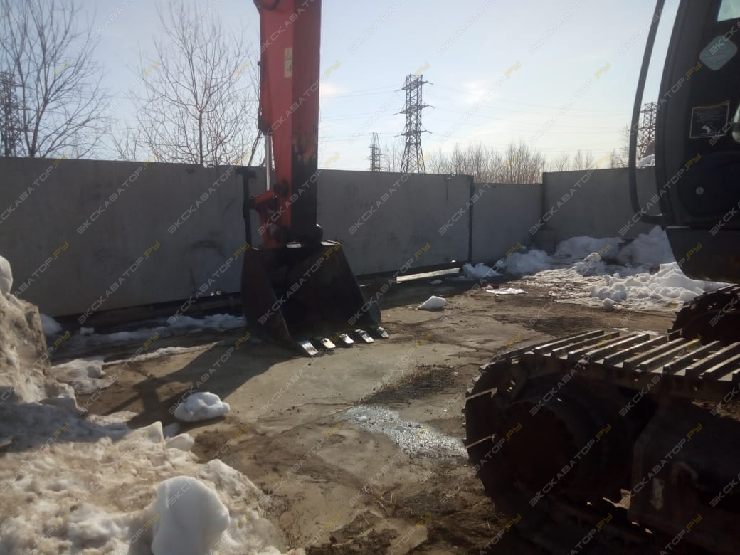 Hitachi ZX330 [5]