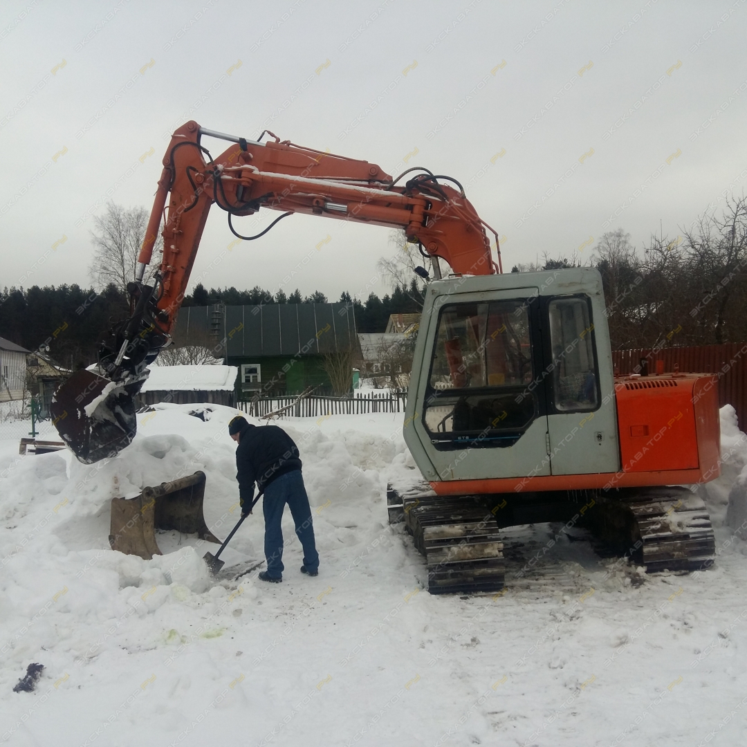 Hitachi EX60 [0]
