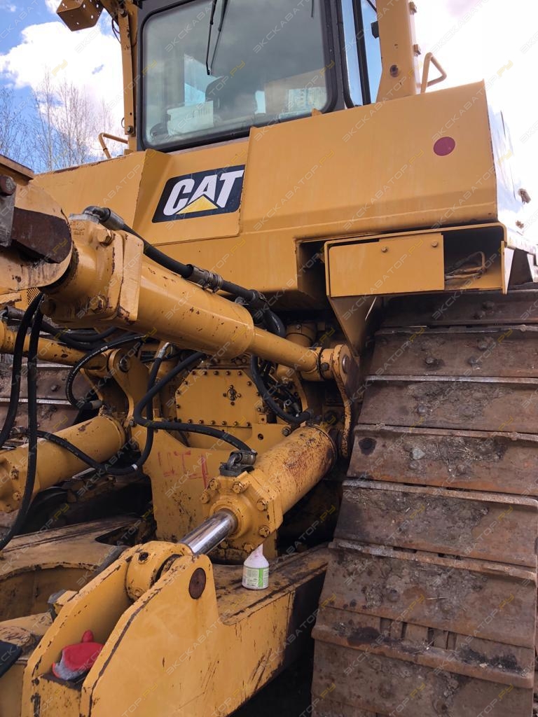Caterpillar D9R [7]
