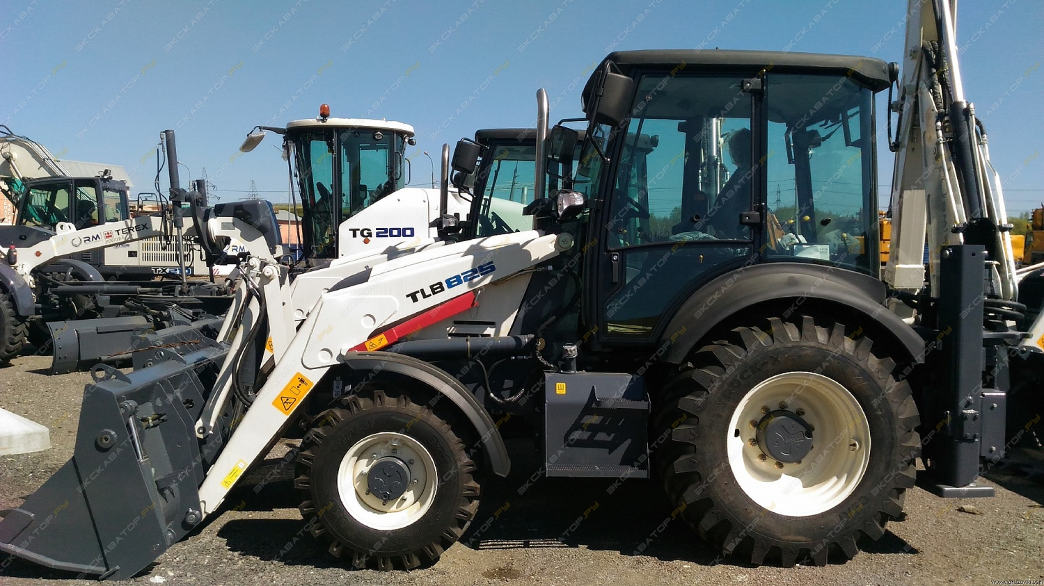RM-Terex TLB 825 [0]