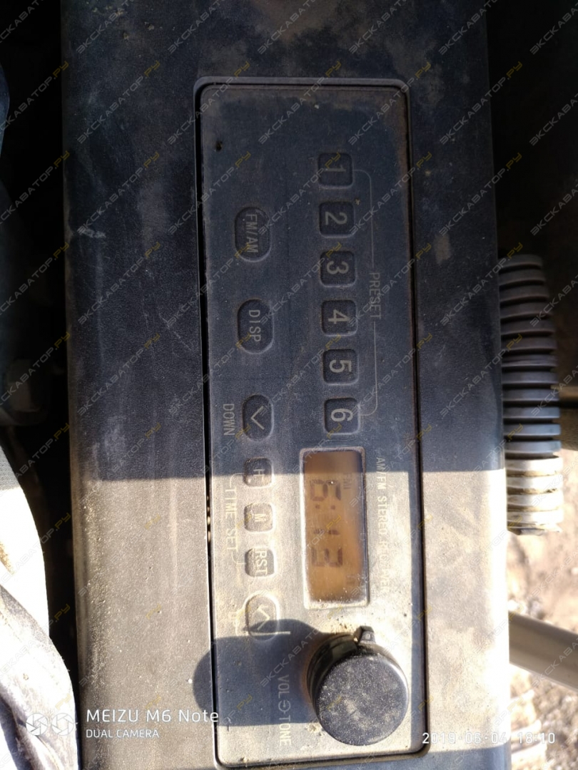 Hitachi ZX200 [4]