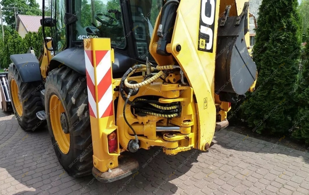 JCB 4CX [9]