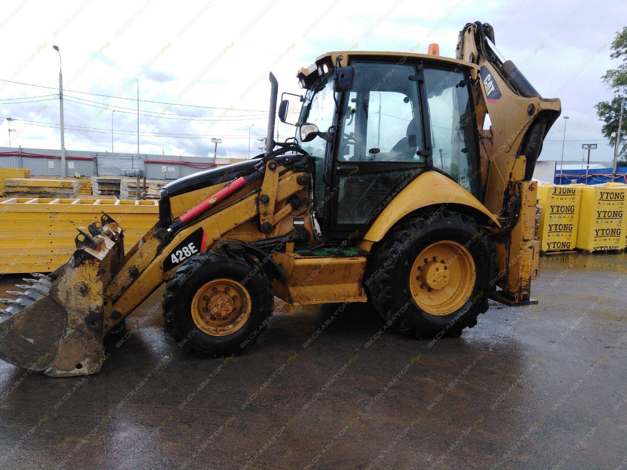 Caterpillar 428E [5]