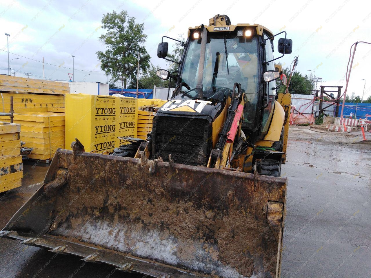 Caterpillar 428E [3]