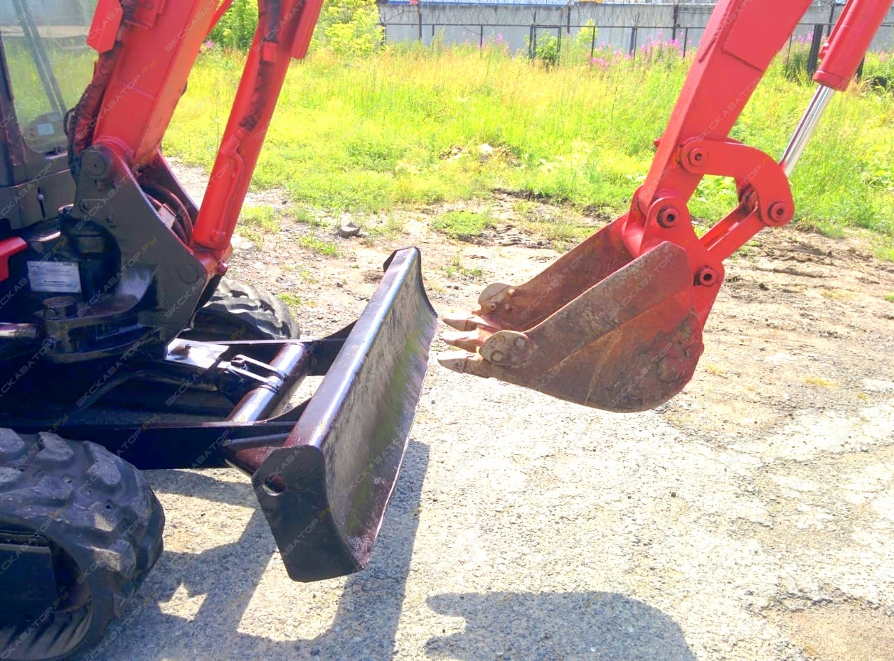 Hitachi ZX30U-2 [4]