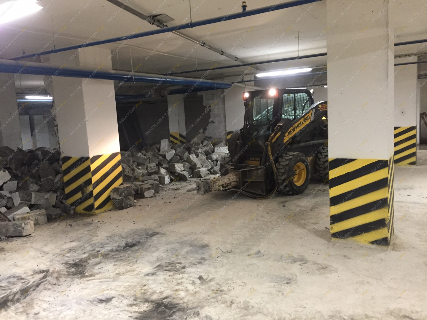 New Holland L225 [0]