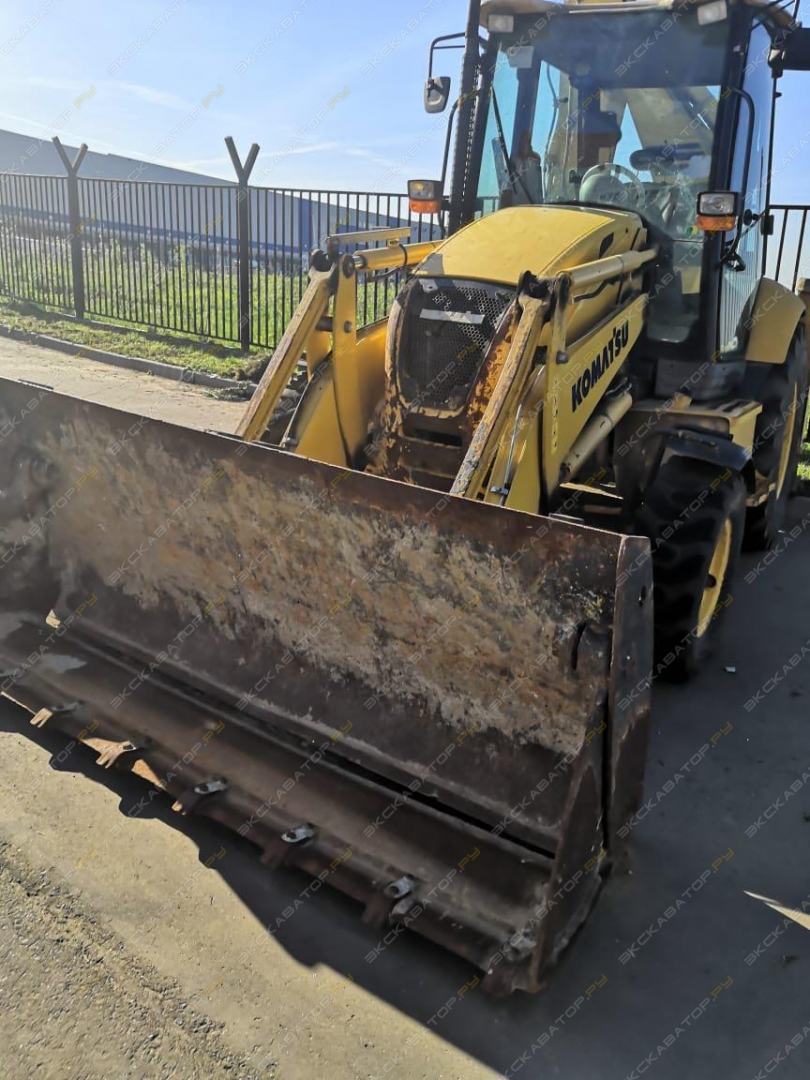Komatsu WB93R-5 [3]