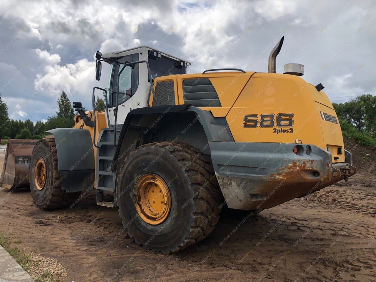 Liebherr L 586 2plus2 [0]