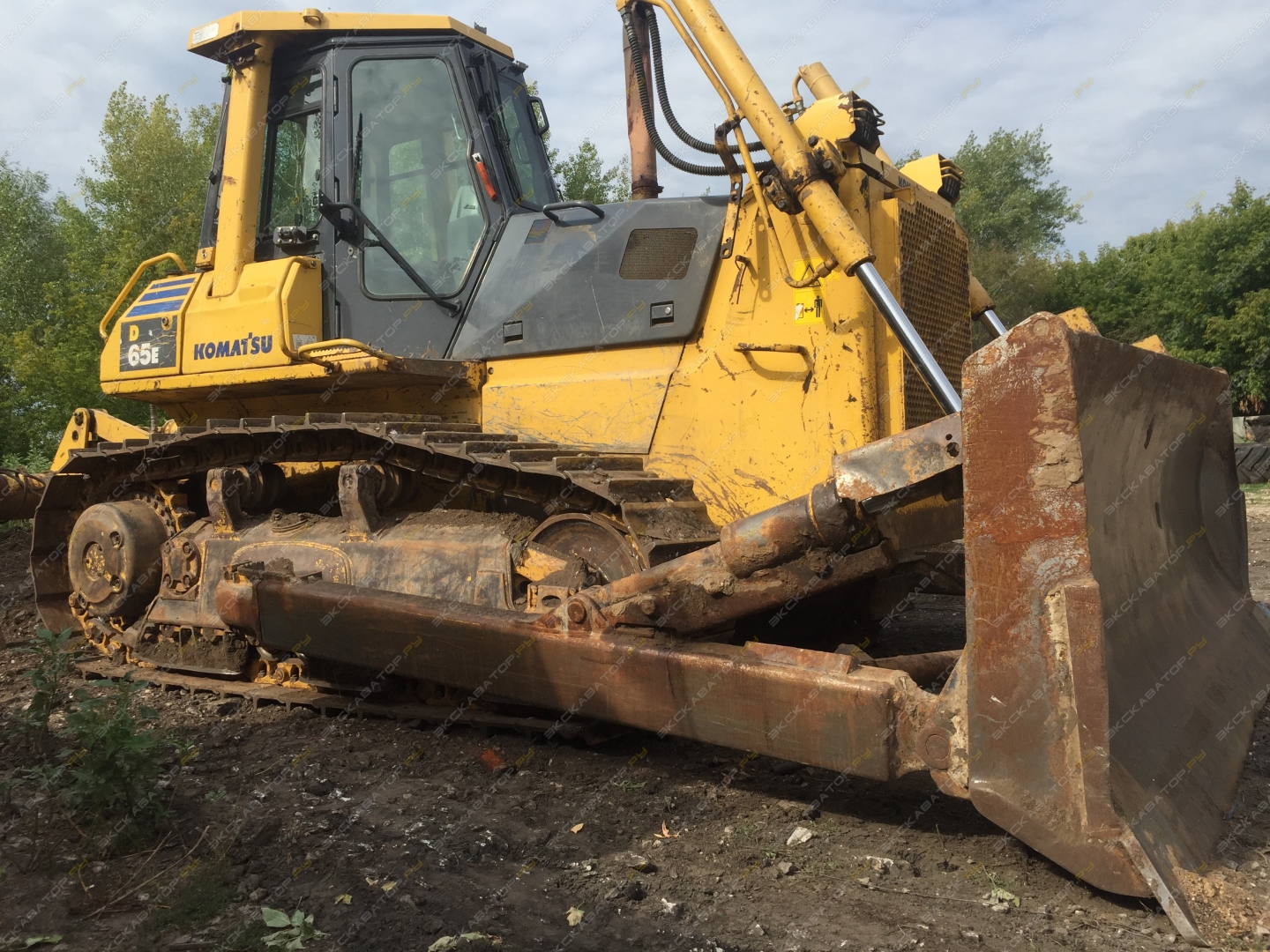 Komatsu D65E-12 [0]
