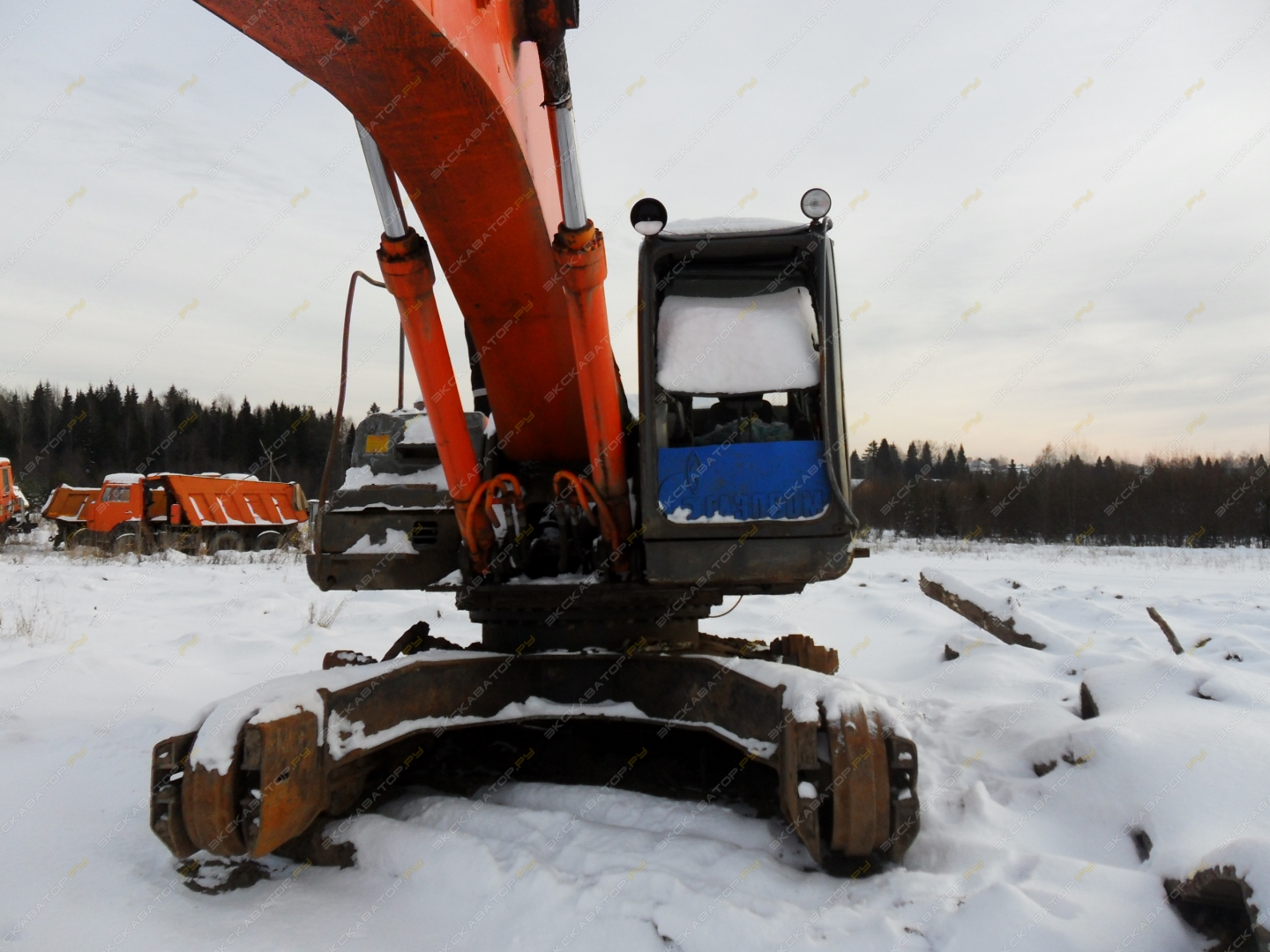 Hitachi ZX330LC [2]
