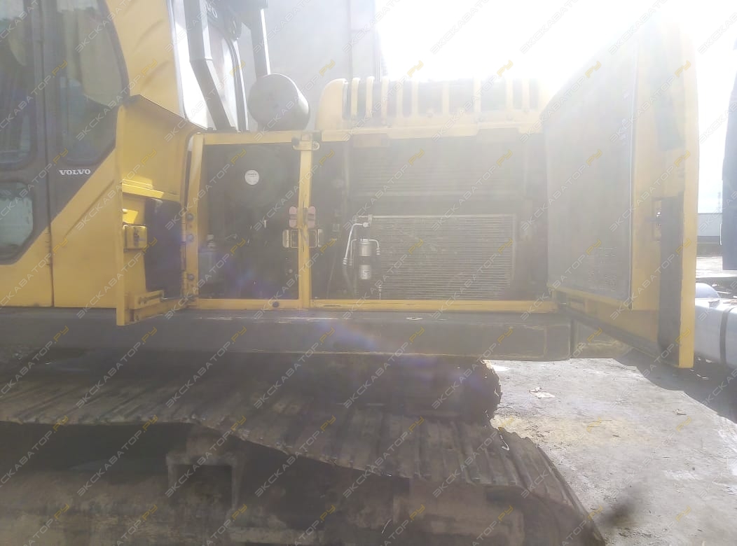 Volvo EC210B [14]
