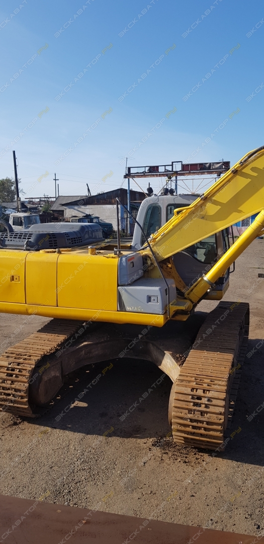 New Holland E385 [14]