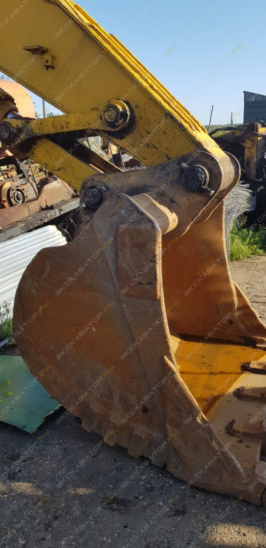 New Holland E385 [2]