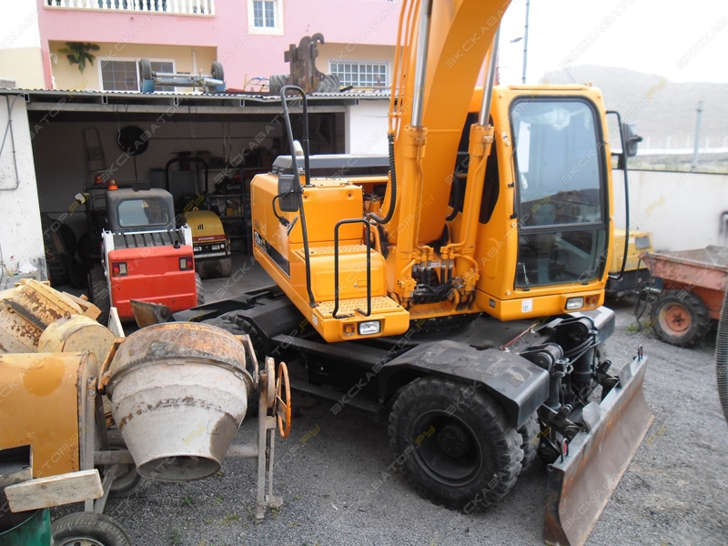 Hyundai R200W-7 [1]