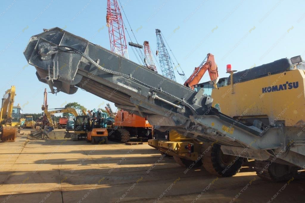 Komatsu BR380JG-1E0 [2]