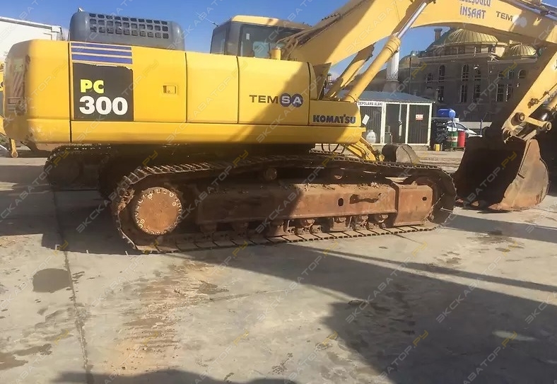 Komatsu PC300 [7]