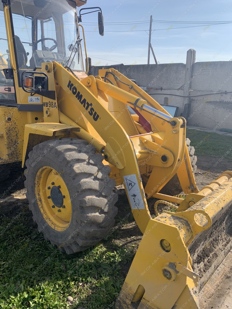 Komatsu WB98A-2 [6]