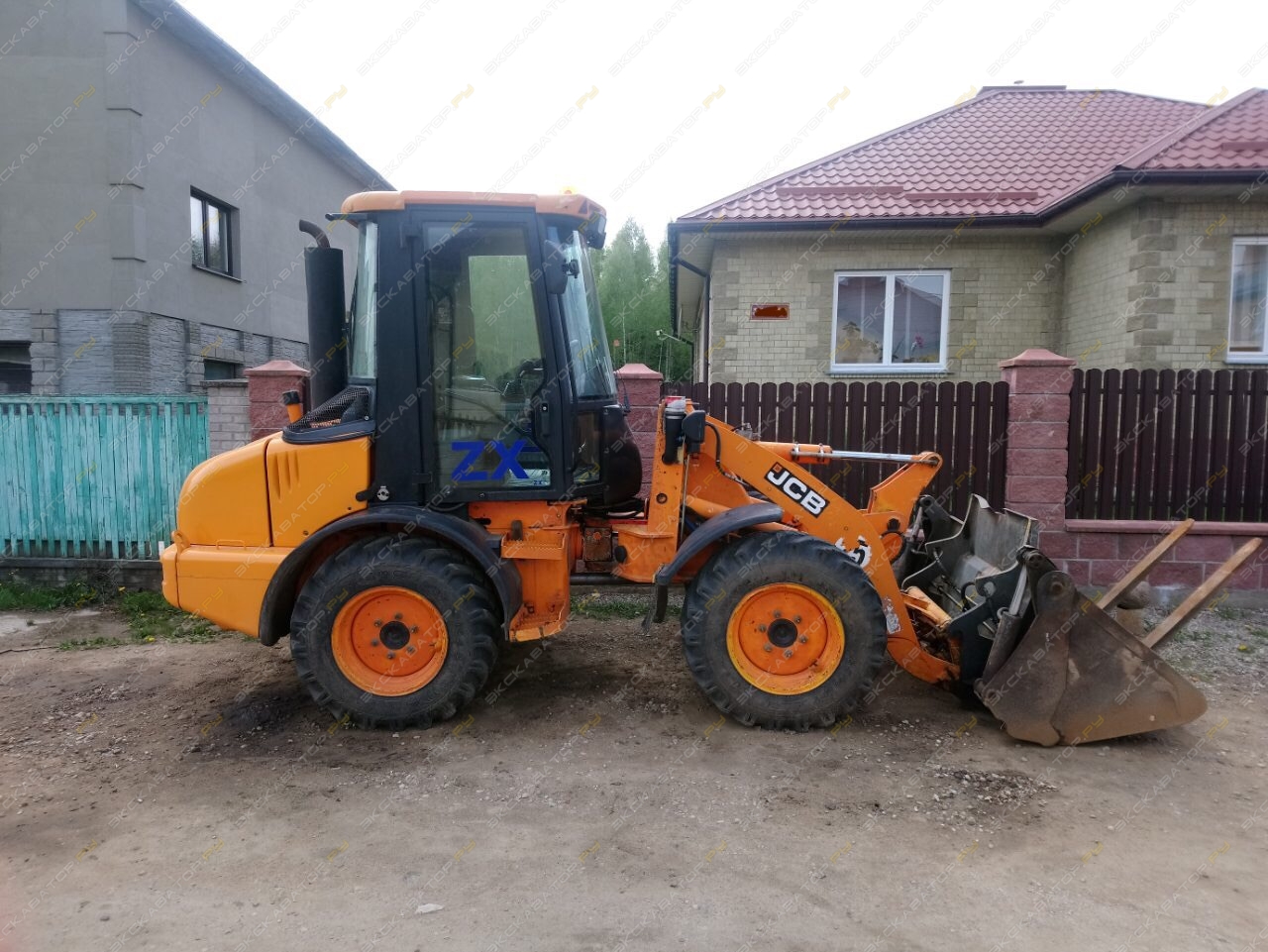 JCB 408B [4]