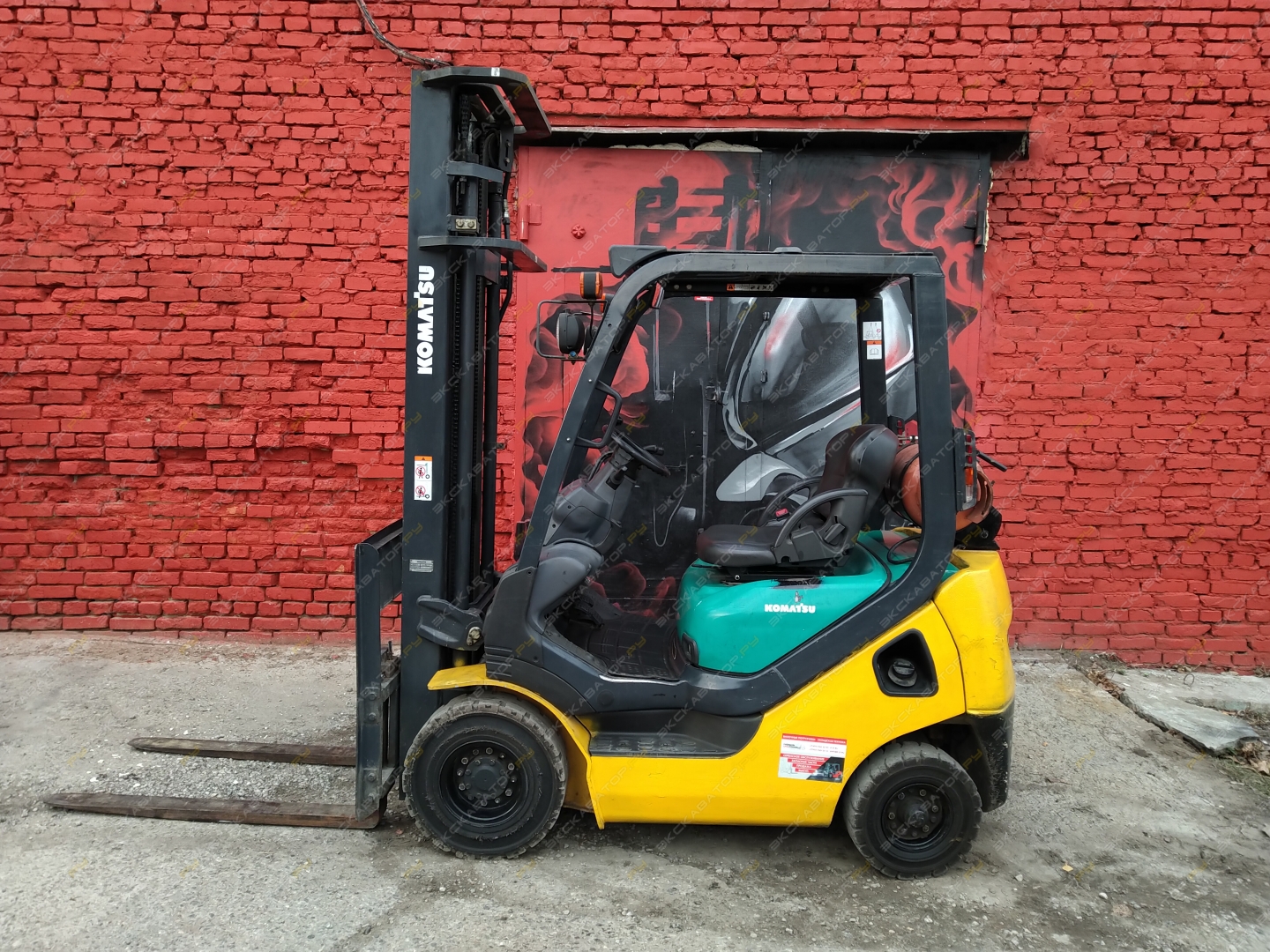 Komatsu FG15T-20 [2]