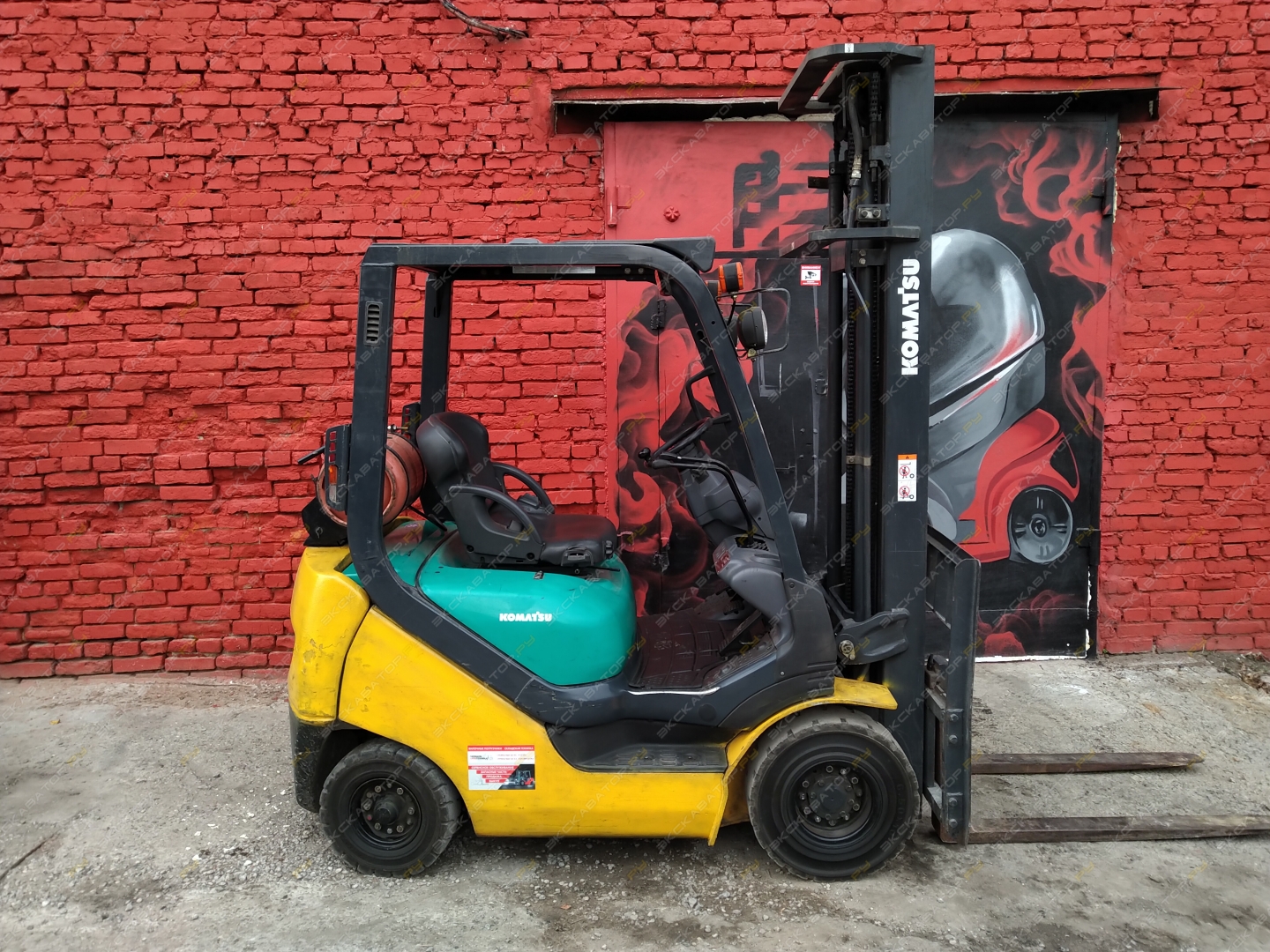 Komatsu FG15T-20 [1]