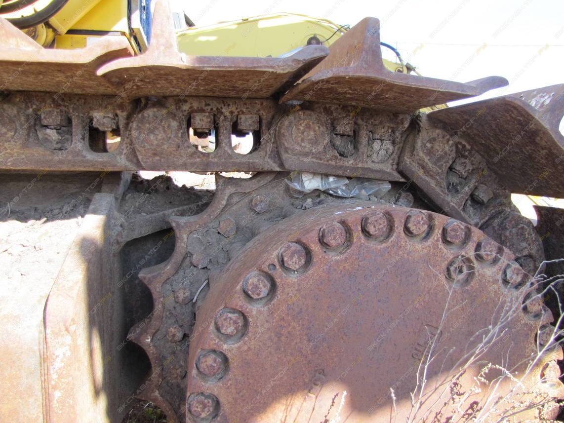 Komatsu PC400-7 [29]