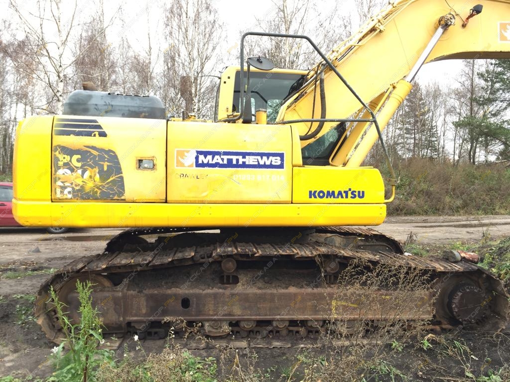 Komatsu PC210 [7]