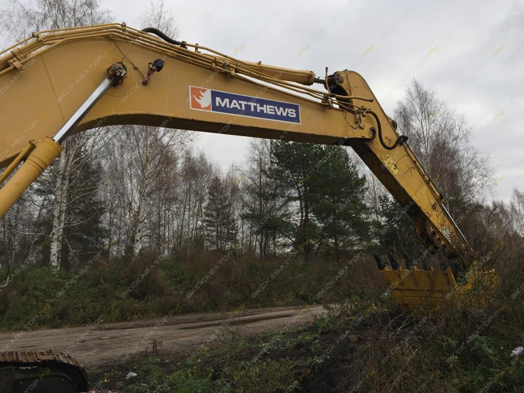 Komatsu PC210 [8]