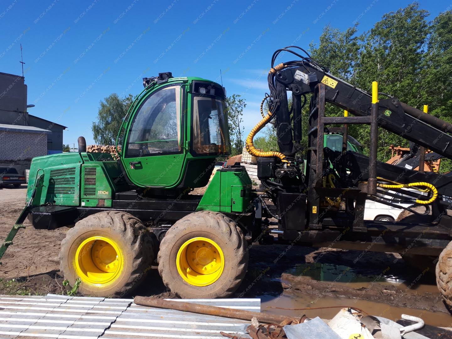 John Deere 1110E [6]