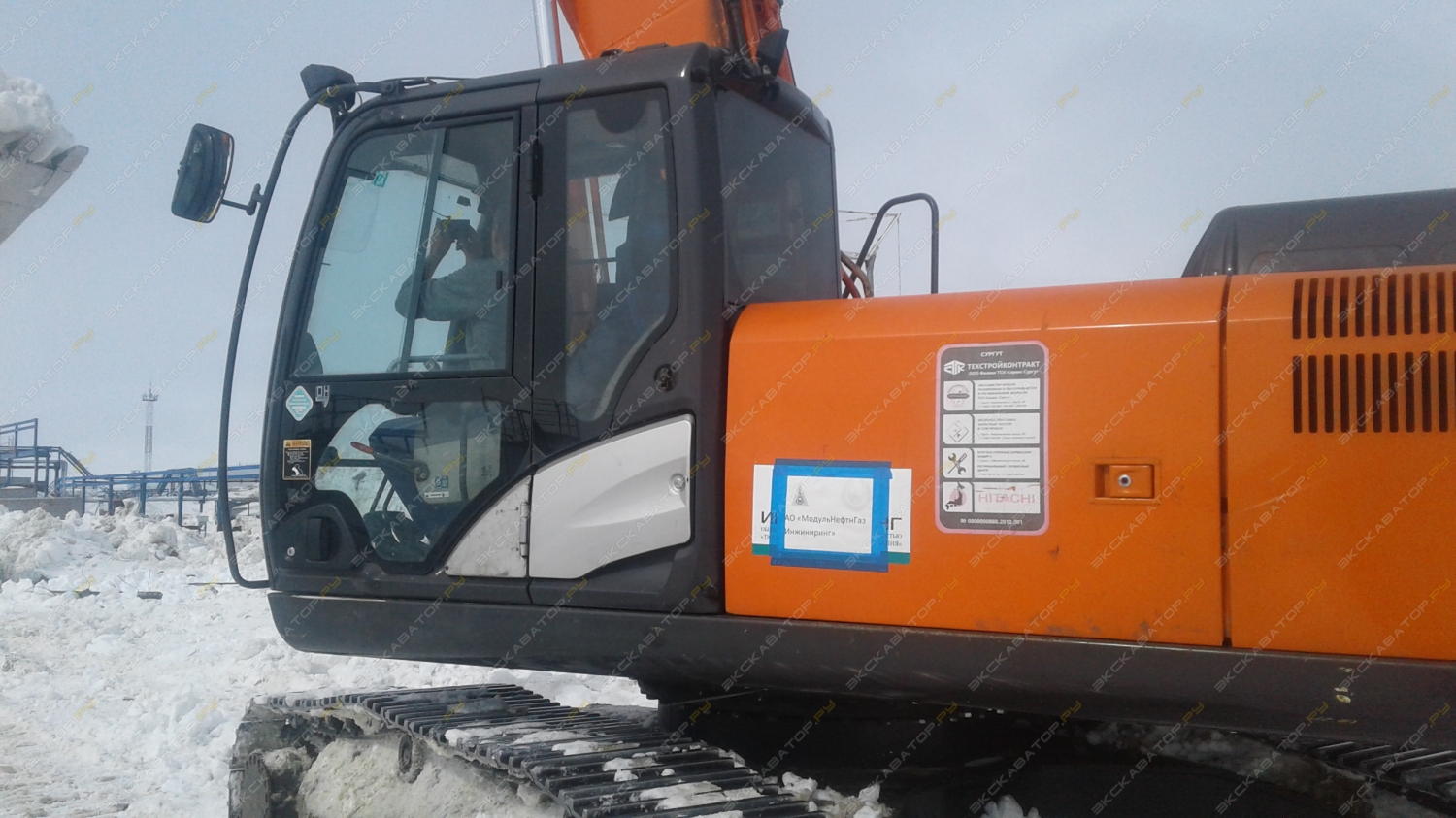 Hitachi ZAXIS 330 [5]