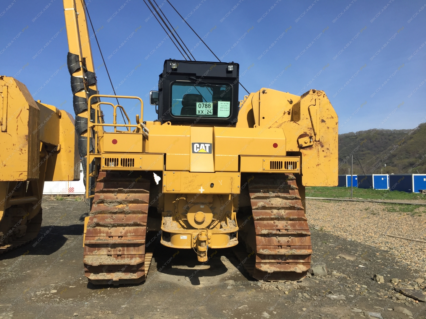 Caterpillar 587R [3]