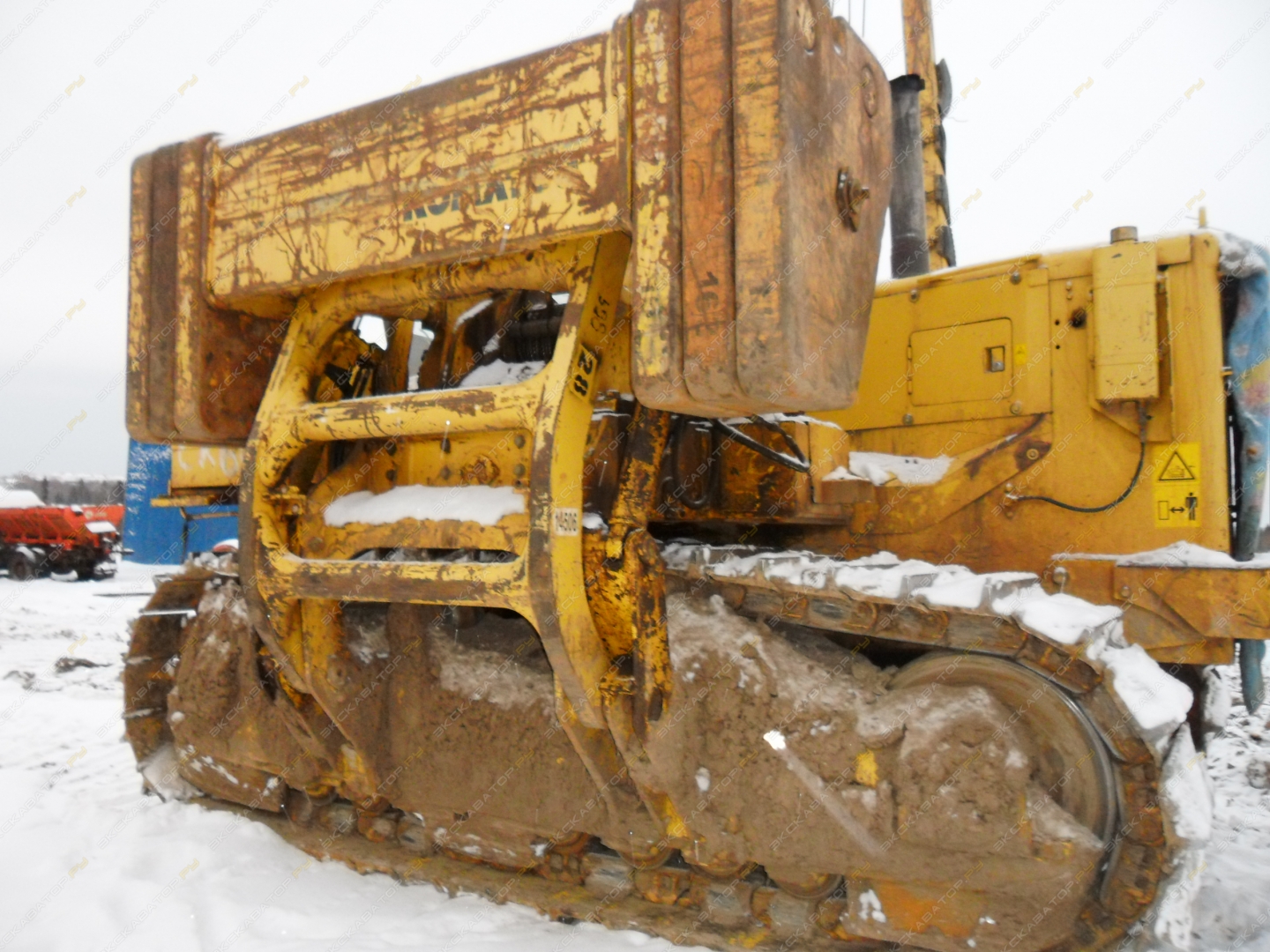 Komatsu D355C-3 [1]