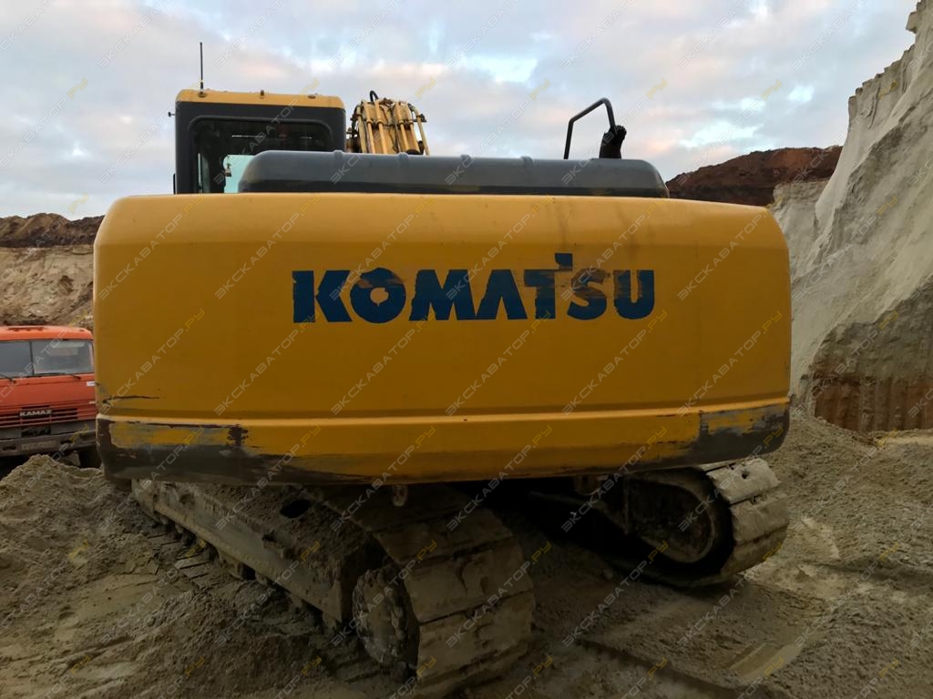 Komatsu PC200 [1]