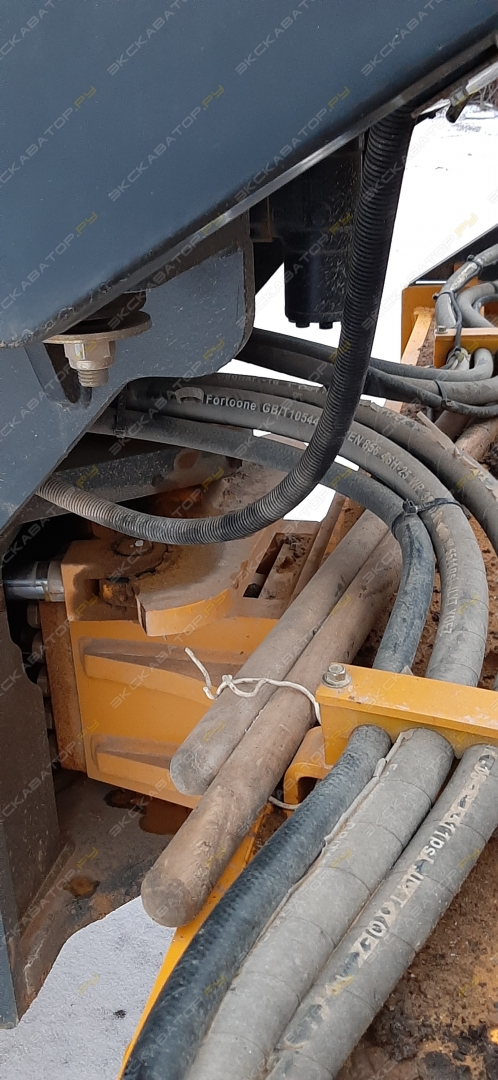 LiuGong CLG6614E [7]