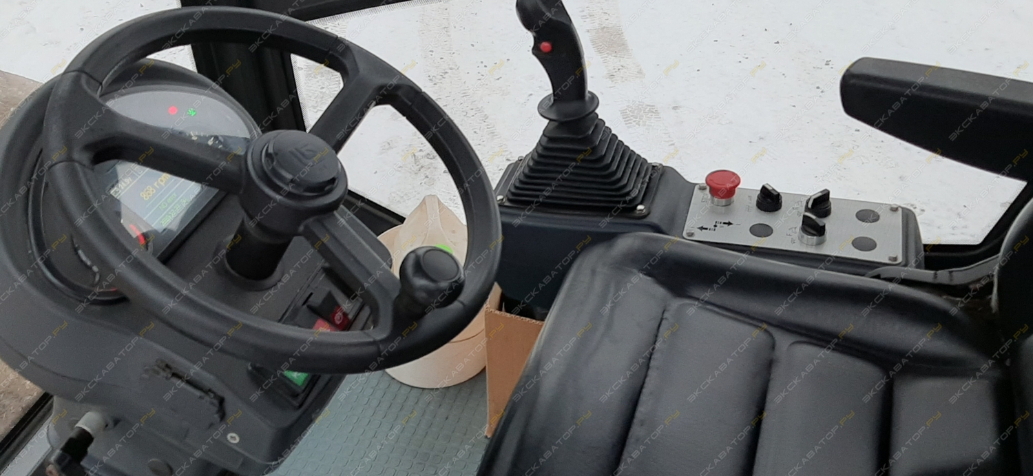 LiuGong CLG6614E [1]