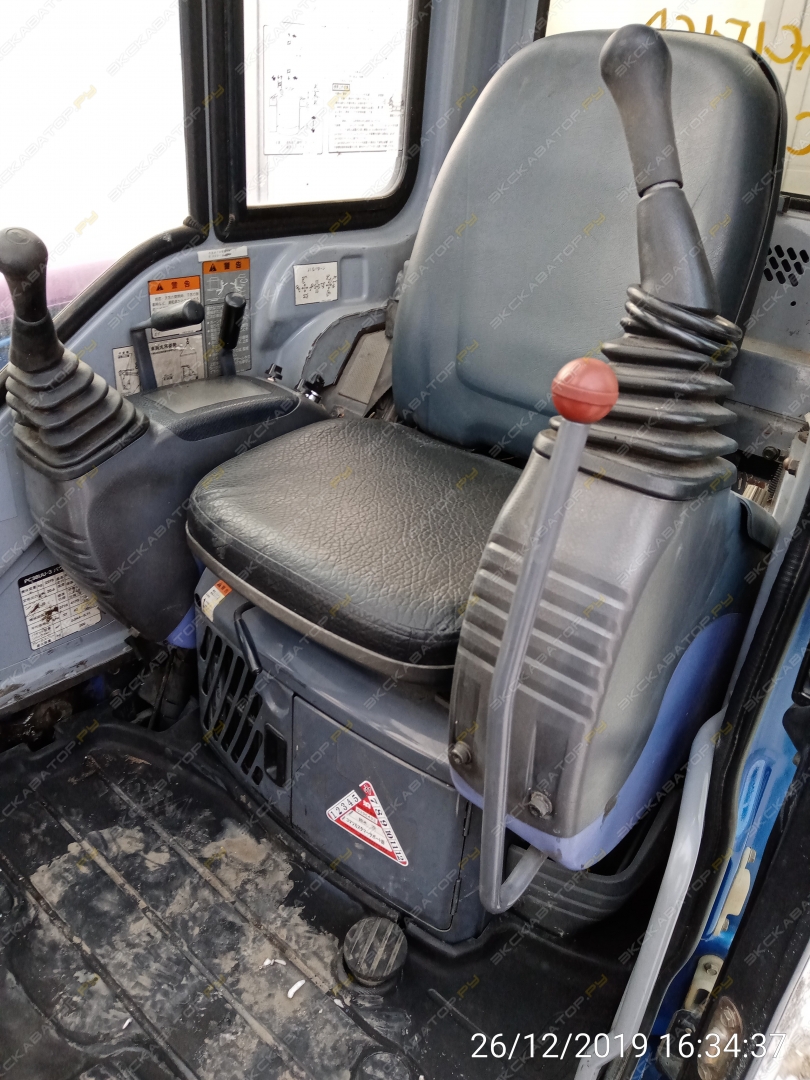 Komatsu PC38UU [7]