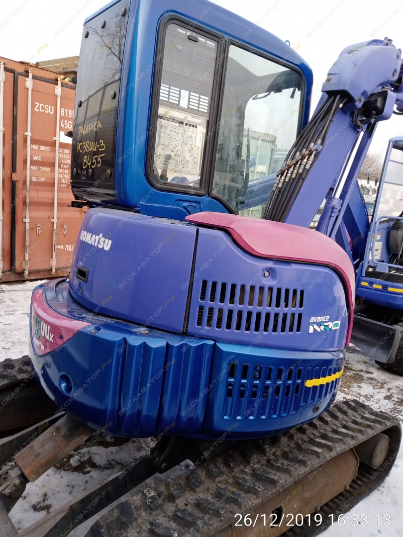 Komatsu PC38UU [8]