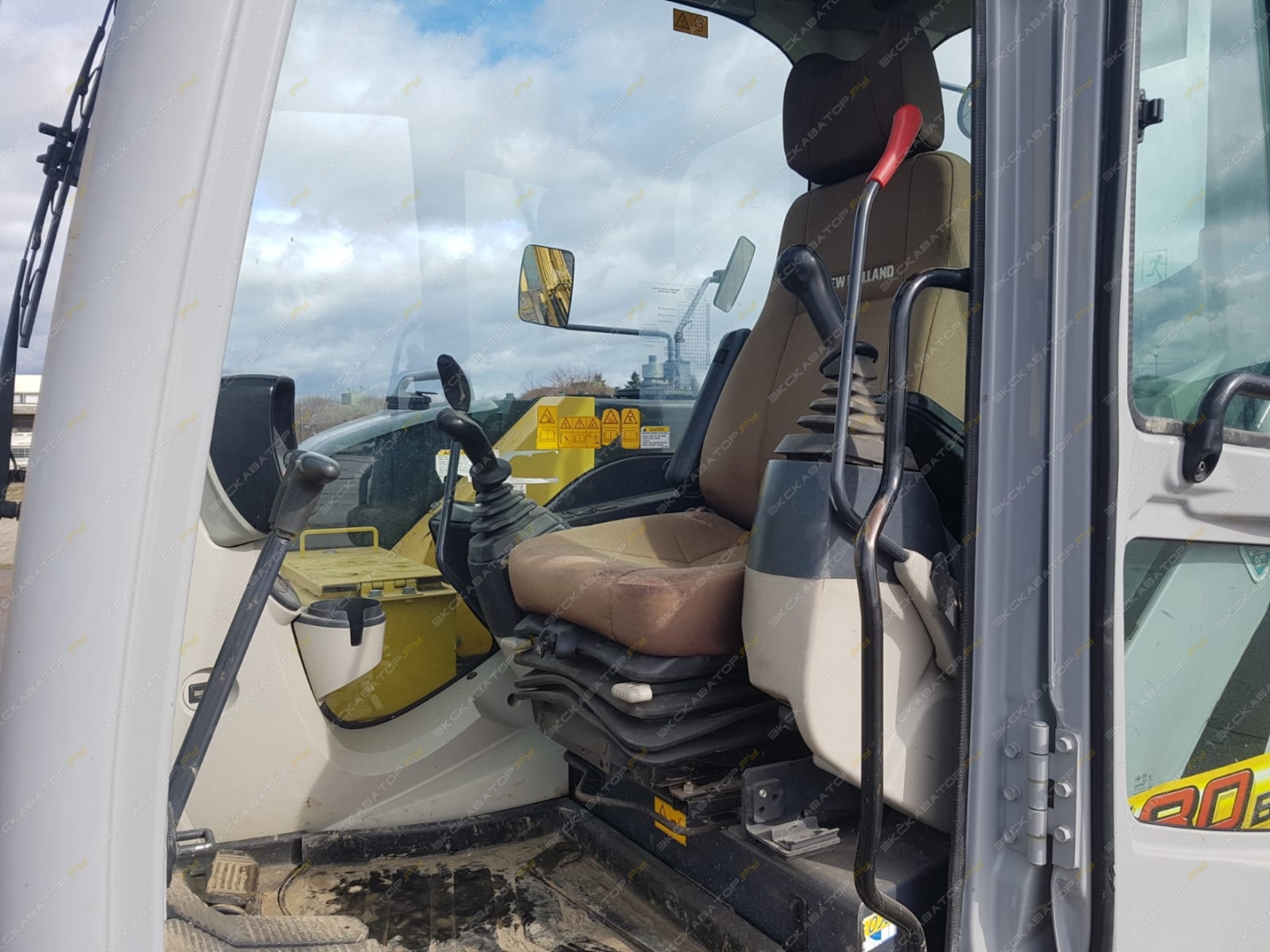 New Holland E80MSR [11]