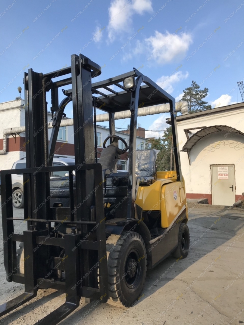 Komatsu FD18T-21 [4]