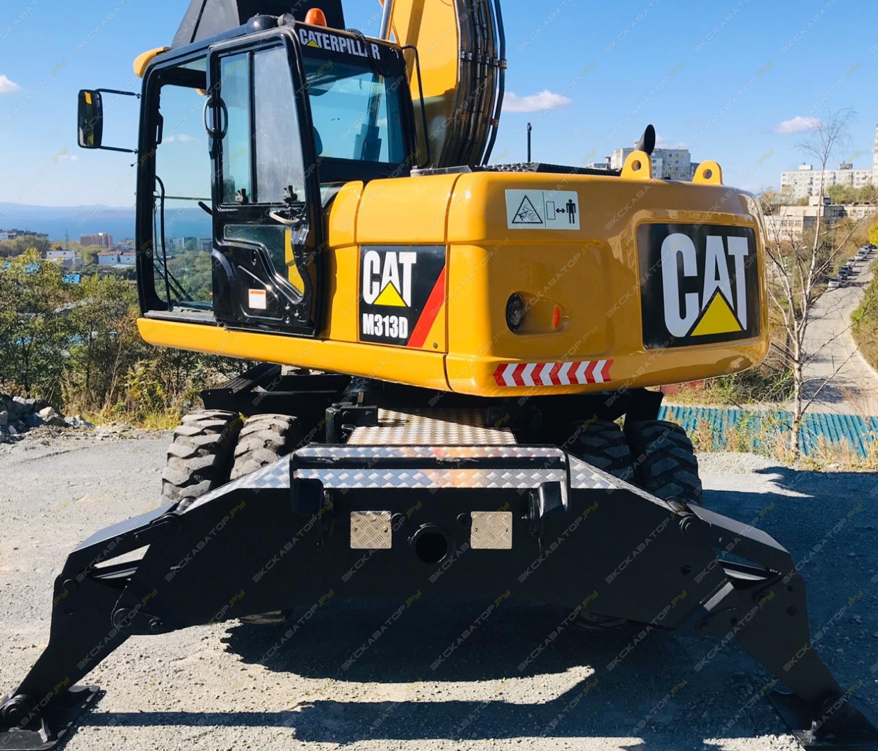 Caterpillar M313D [12]