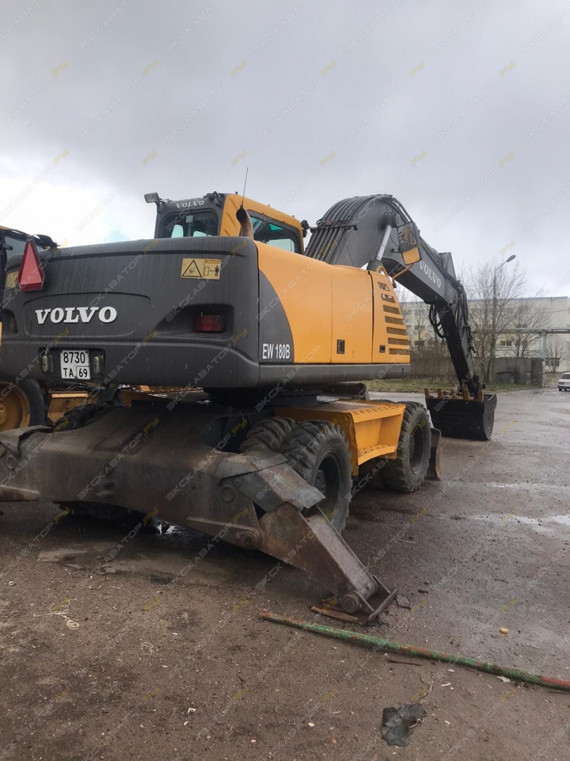 Caterpillar 428 [7]