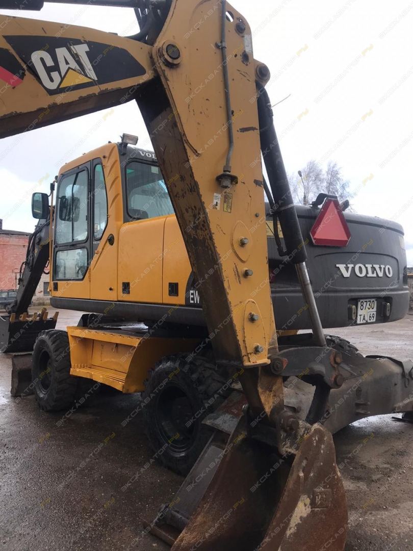 Caterpillar 428 [10]