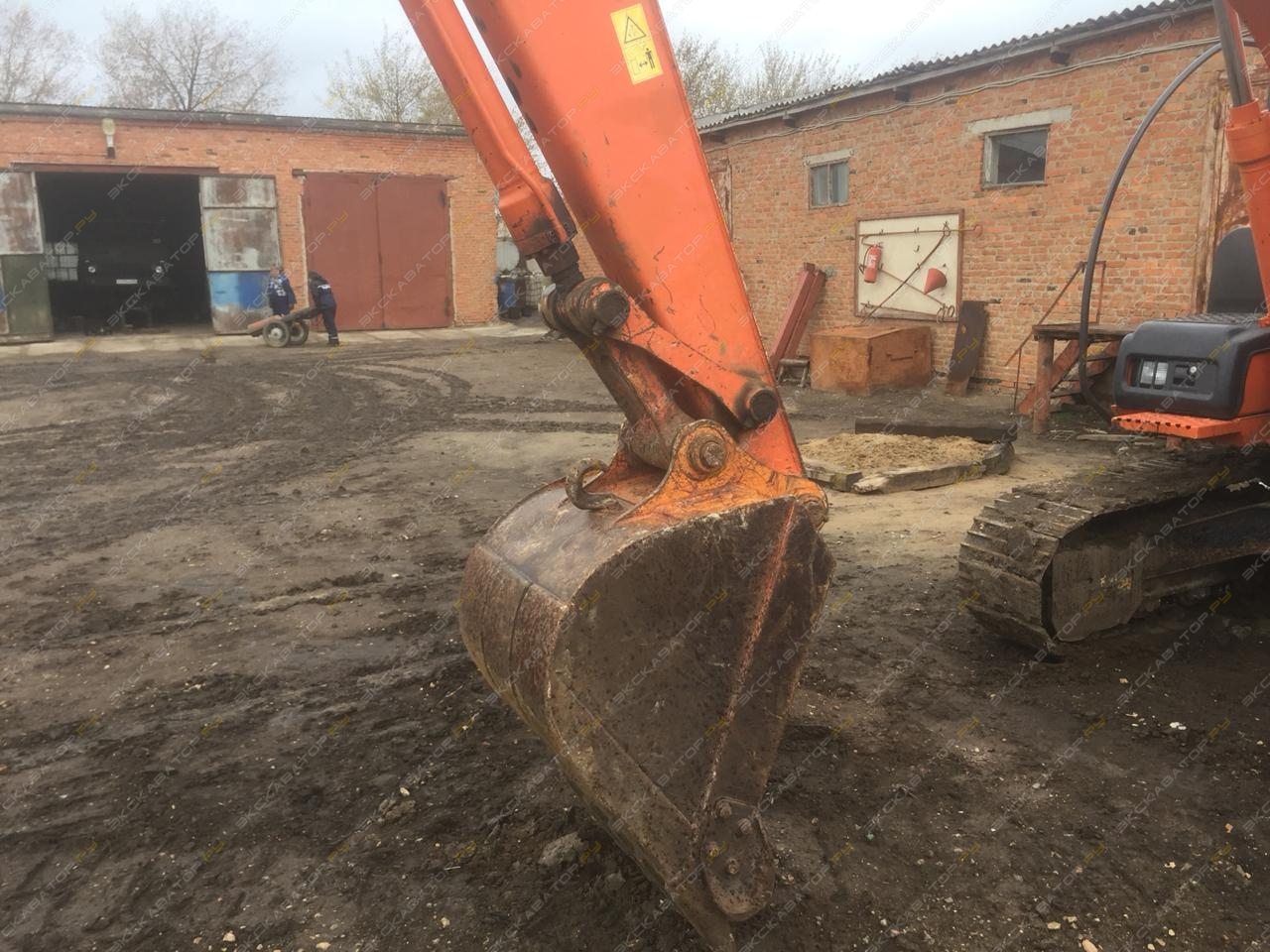 Hitachi EX110 [2]